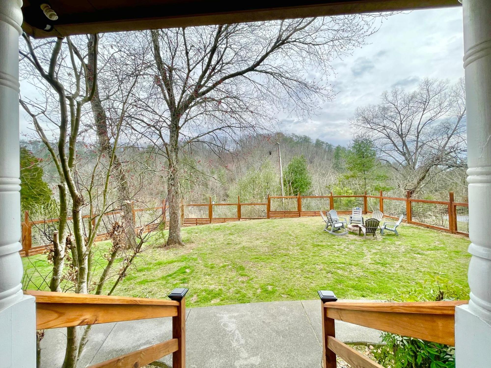 5Bedrooms*4King Beds*Outstanding Location*Hottub* Sevierville Esterno foto