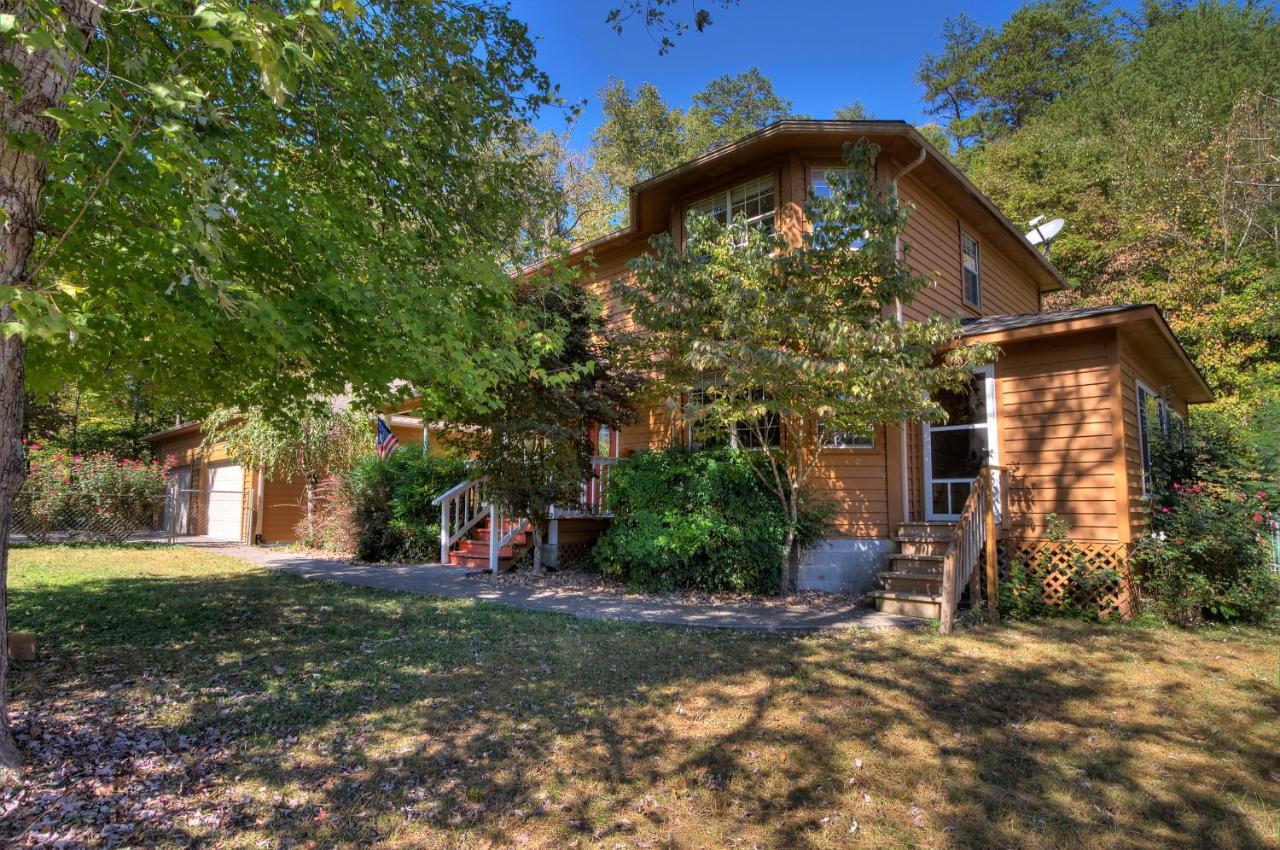 5Bedrooms*4King Beds*Outstanding Location*Hottub* Sevierville Esterno foto