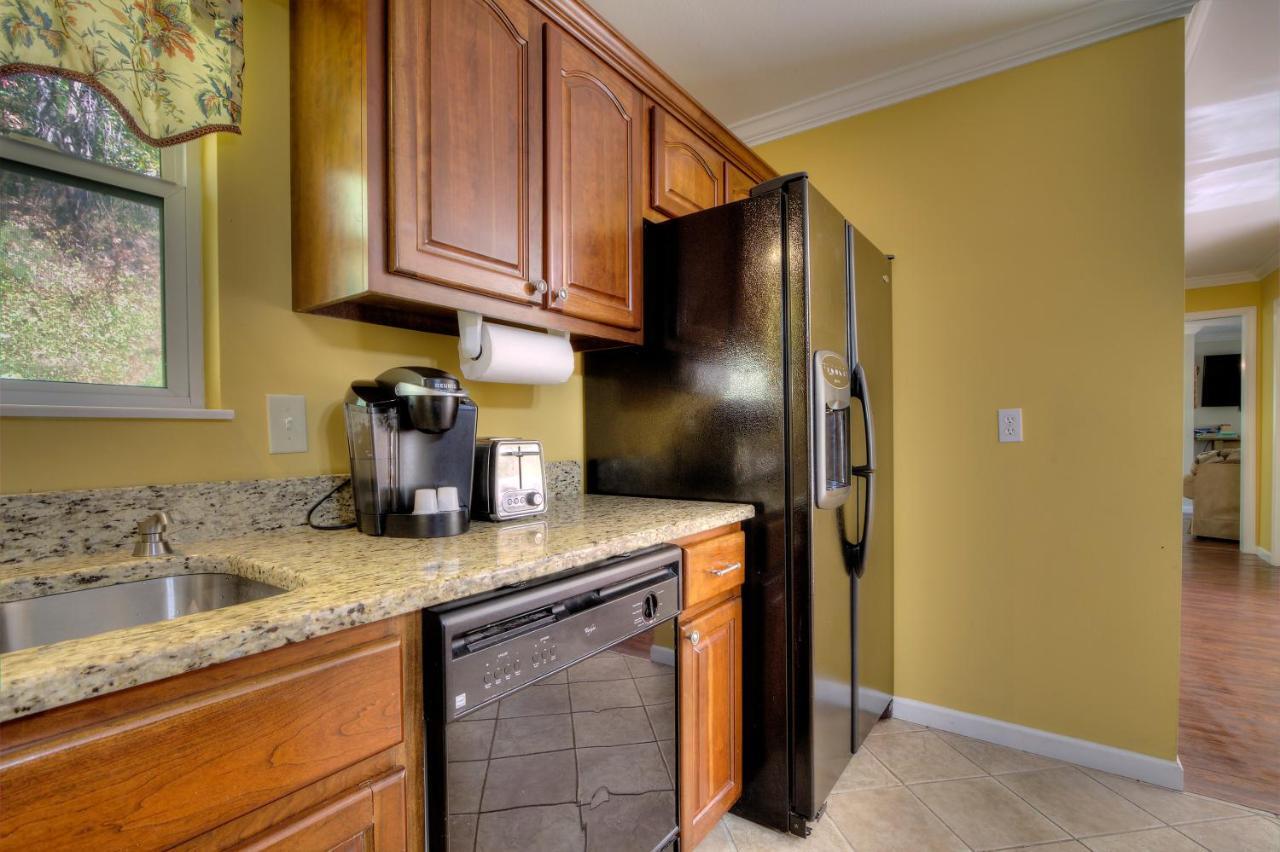 5Bedrooms*4King Beds*Outstanding Location*Hottub* Sevierville Esterno foto