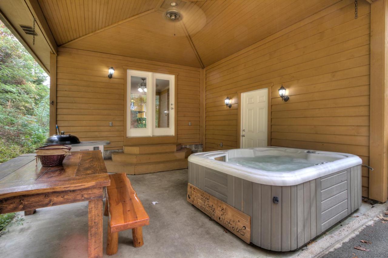 5Bedrooms*4King Beds*Outstanding Location*Hottub* Sevierville Esterno foto